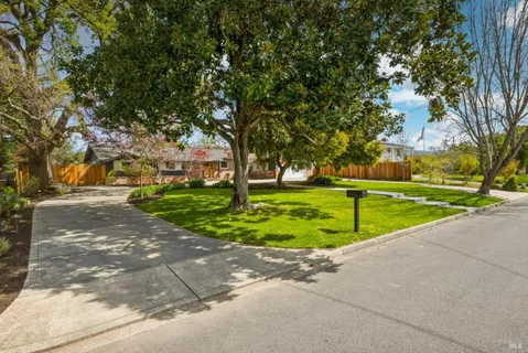 $2,700,000 | 1038 Lorraine Drive, Napa, CA 94558