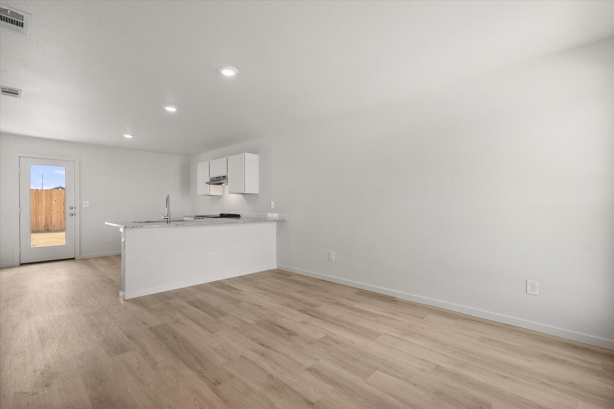 8315 25th Street Lubbock, TX 79407 - Photo 4 of 22 04-8315 25th St2109