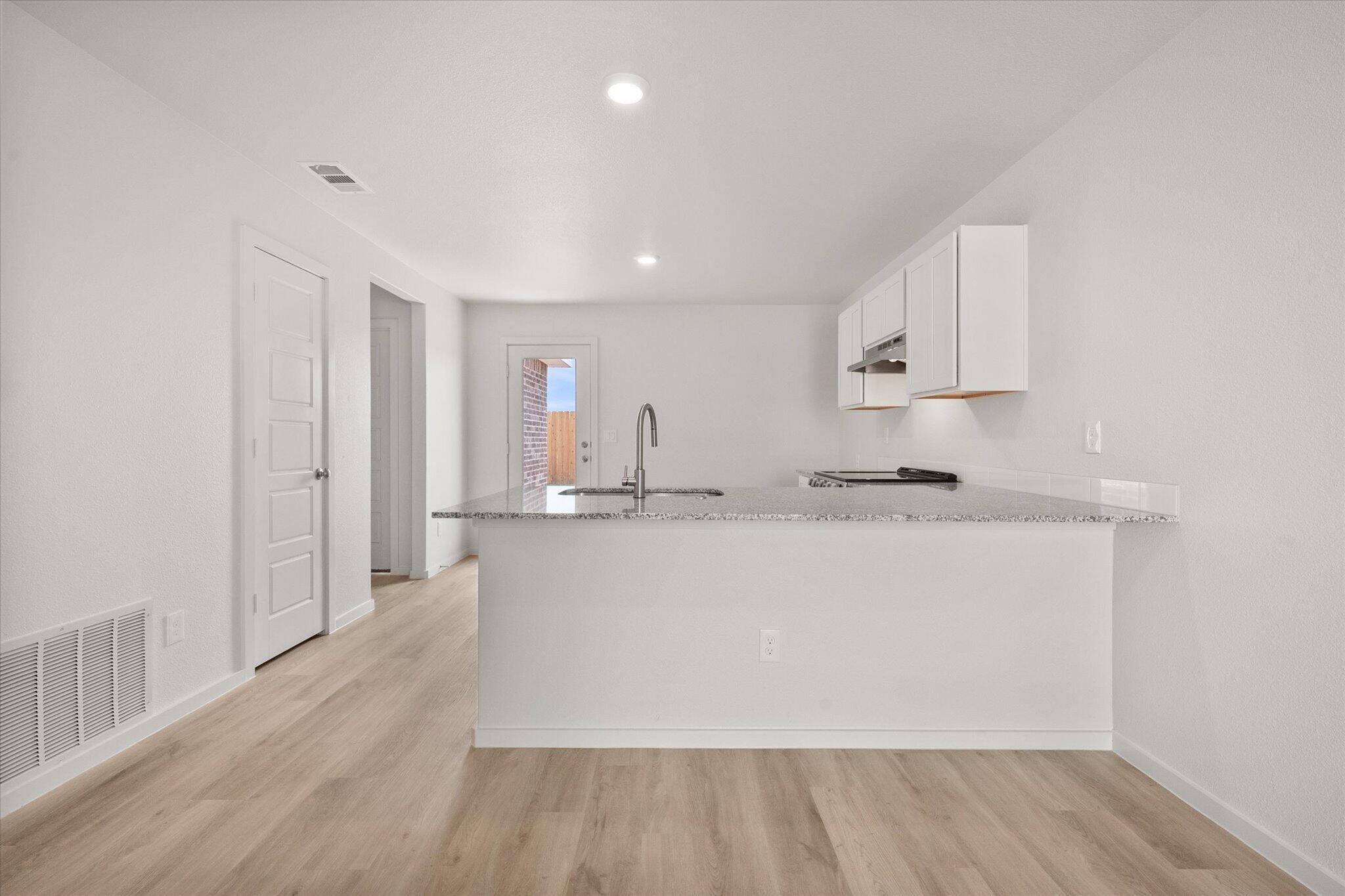 8315 25th Street Lubbock, TX 79407 - Photo 8 of 22 08-8315 25th St2129