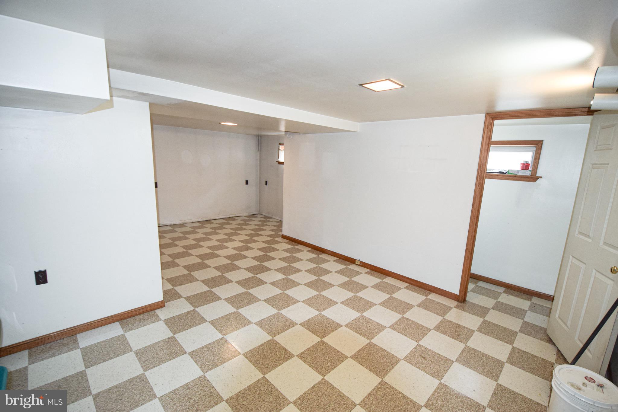 21 Right Aileron Baltimore, MD 21220 - Photo 15 of 31 a view of a black and white checkered floor