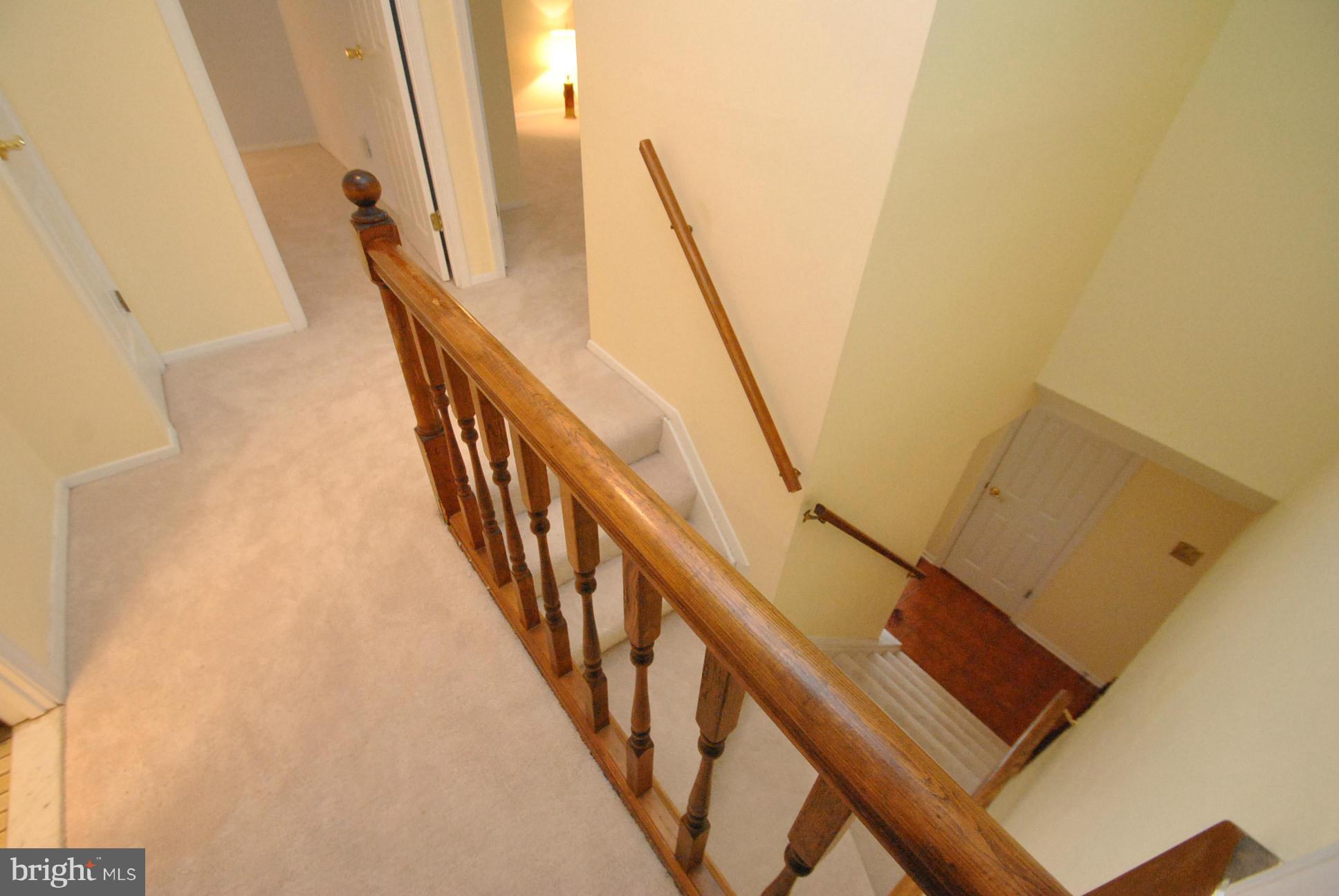 9421 Perglen Road Baltimore, MD 21236 - Photo 14 of 28 UPPER LEVEL HALLWAY