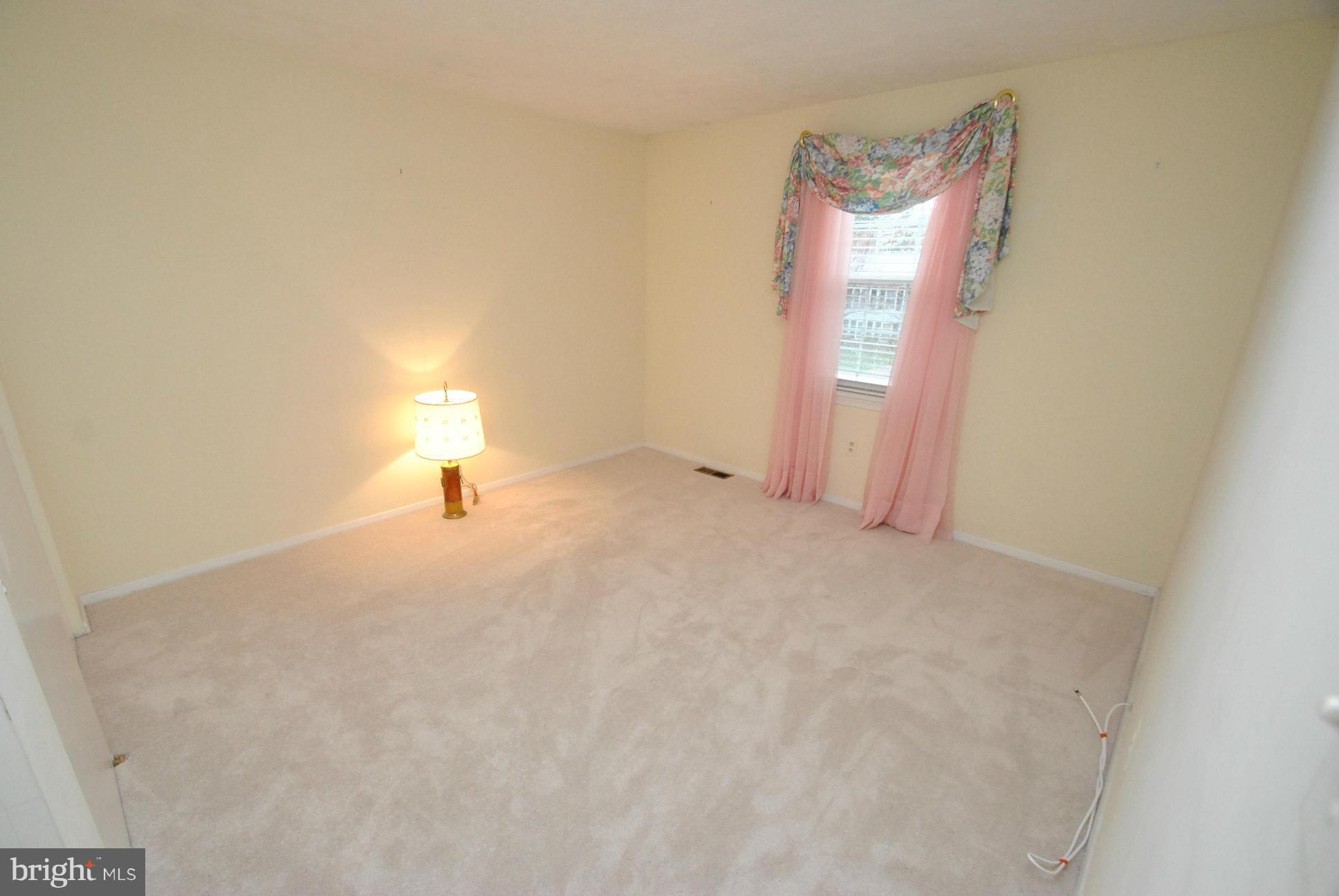 9421 Perglen Road Baltimore, MD 21236 - Photo 22 of 28 4TH BEDROOM