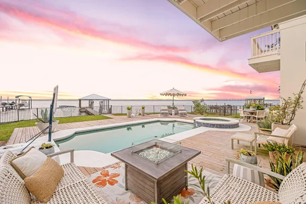 $3,250,000 | 92 Carolyn Lane, Santa Rosa Beach, FL 32459