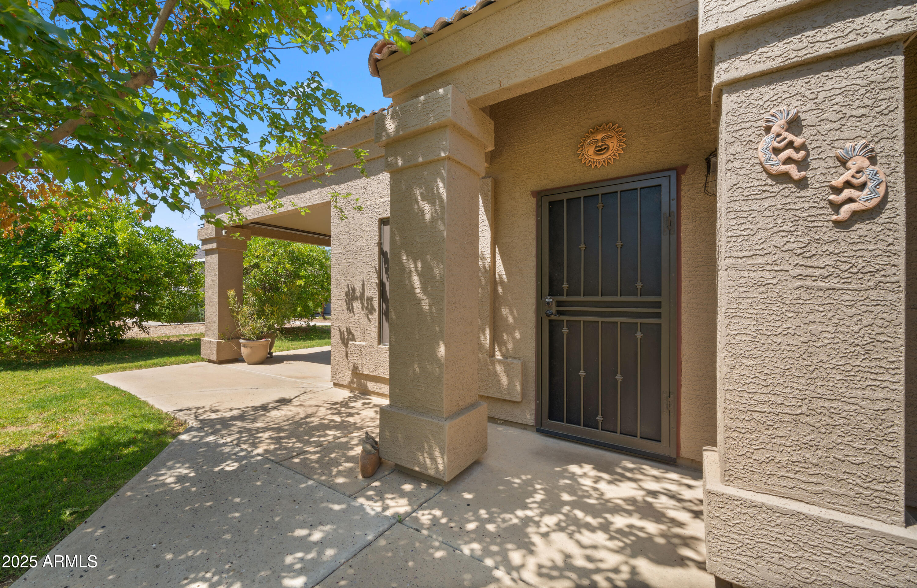 2311 West Dobbins Road Phoenix, AZ 85041 - Photo 36 of 68 Guest House Separate Entrance