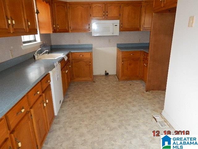140 Jim Banks Road Jasper, AL 35504 - Photo 7 of 14