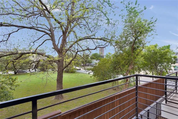 $2,850 | 4620 Munger Avenue, Unit 102, Dallas, TX 75204