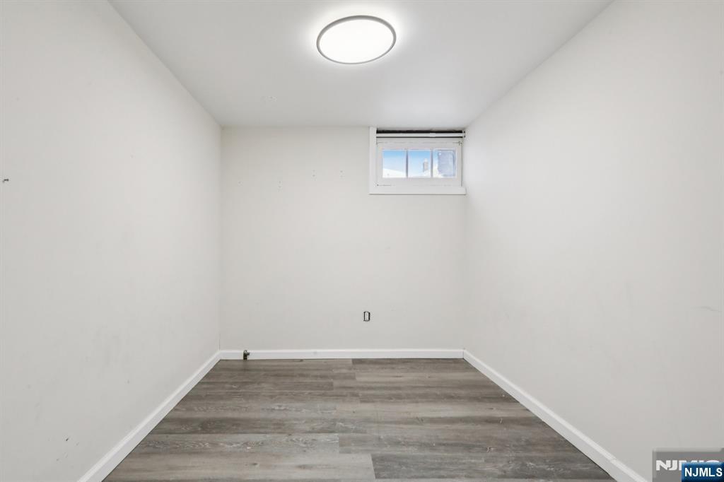 89 Anderson Avenue Wallington, NJ 07057 - Photo 19 of 35