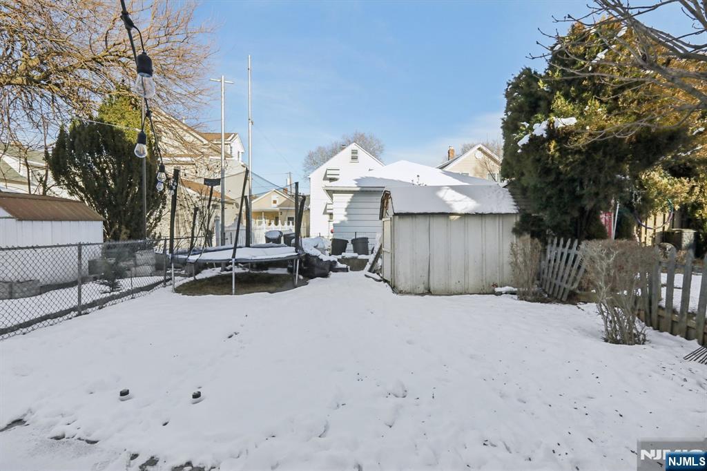 89 Anderson Avenue Wallington, NJ 07057 - Photo 32 of 35