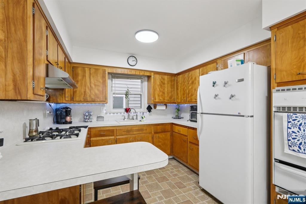 89 Anderson Avenue Wallington, NJ 07057 - Photo 9 of 35