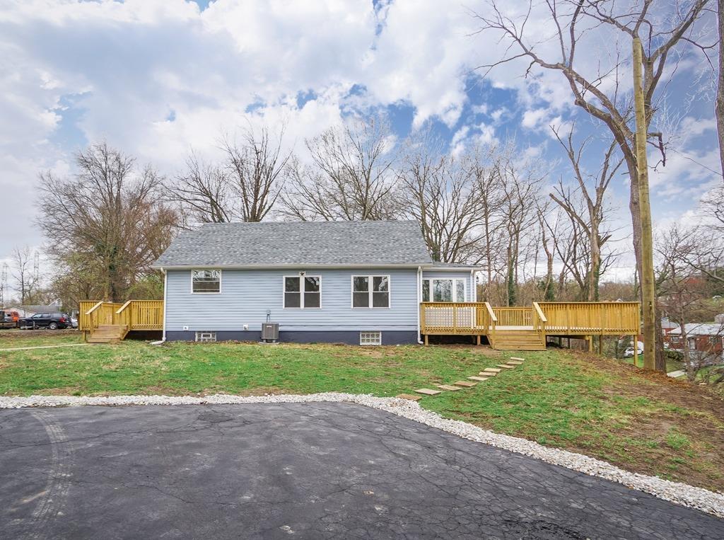 243 Ridgeway Road Cincinnati, OH 45216 - Photo 1 of 26