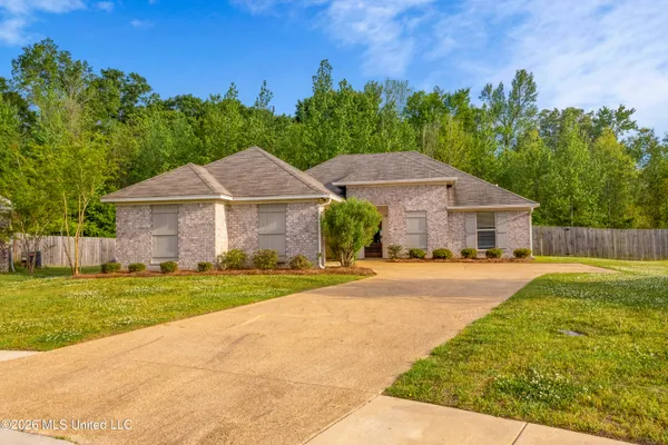 $295,000 | 120 Bankside Drive, Canton, MS 39046
