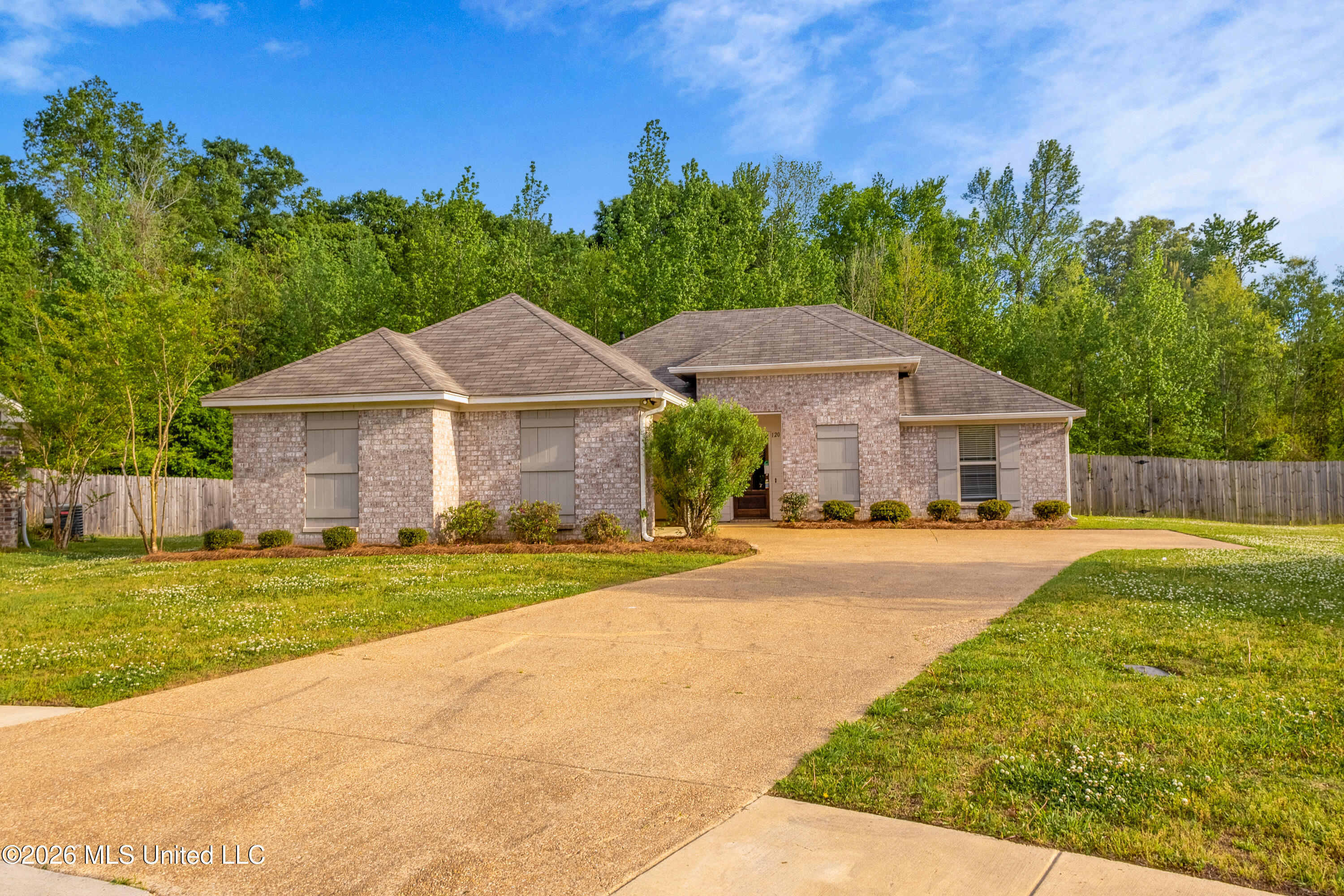 120 Bankside Drive Canton MS-1 - Copy