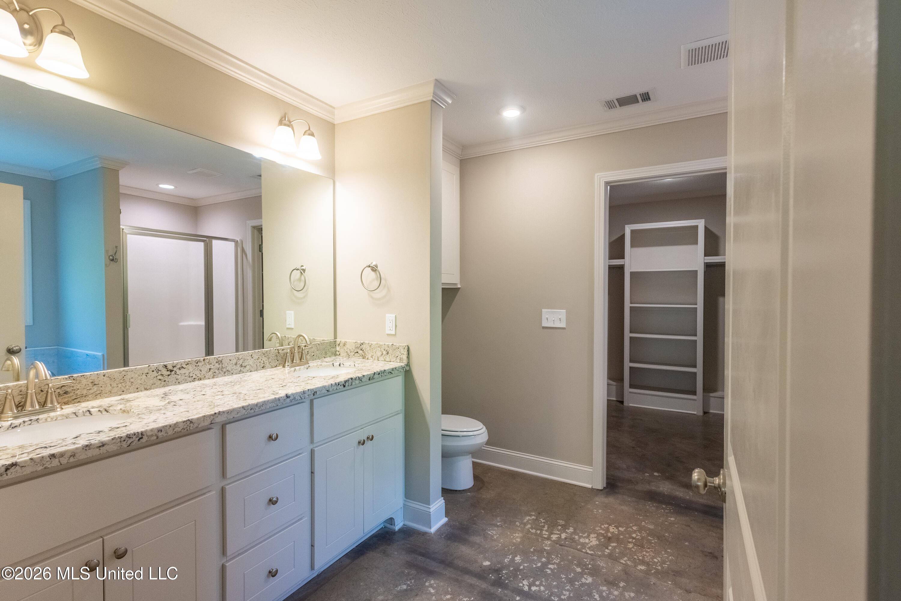 120 Bankside Drive Canton, MS 39046 - Photo 11 of 15 120 Bankside Drive Canton MS-19