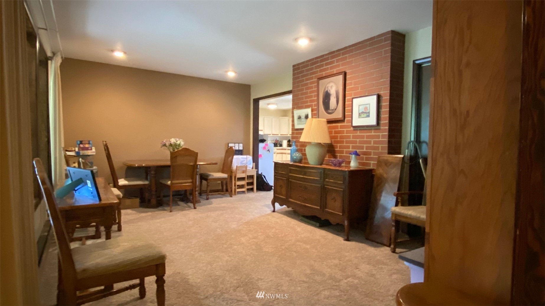 201 Pare Road Kelso, WA 98626 - Photo 3 of 20 Gallery Image 3