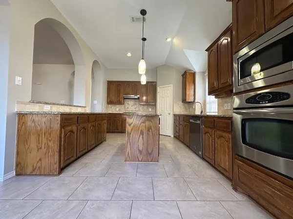 $2,795 | 1128 Coolidge Street, Plano, TX 75094