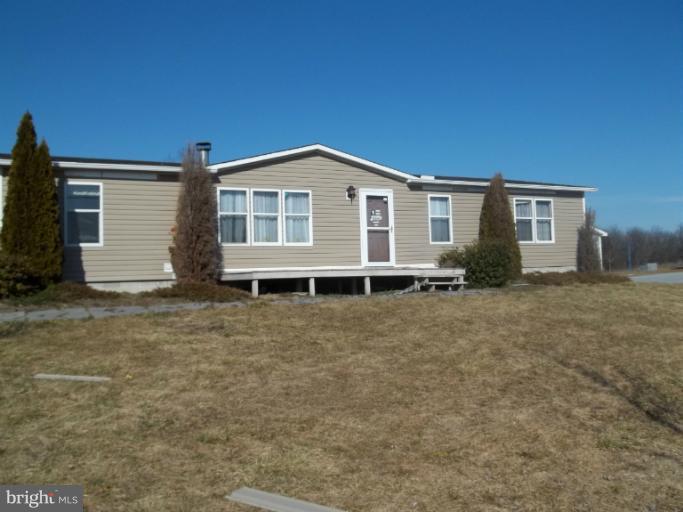5925 Hager Road Greencastle, PA 17225 - Photo 8 of 8 Exterior (Front)