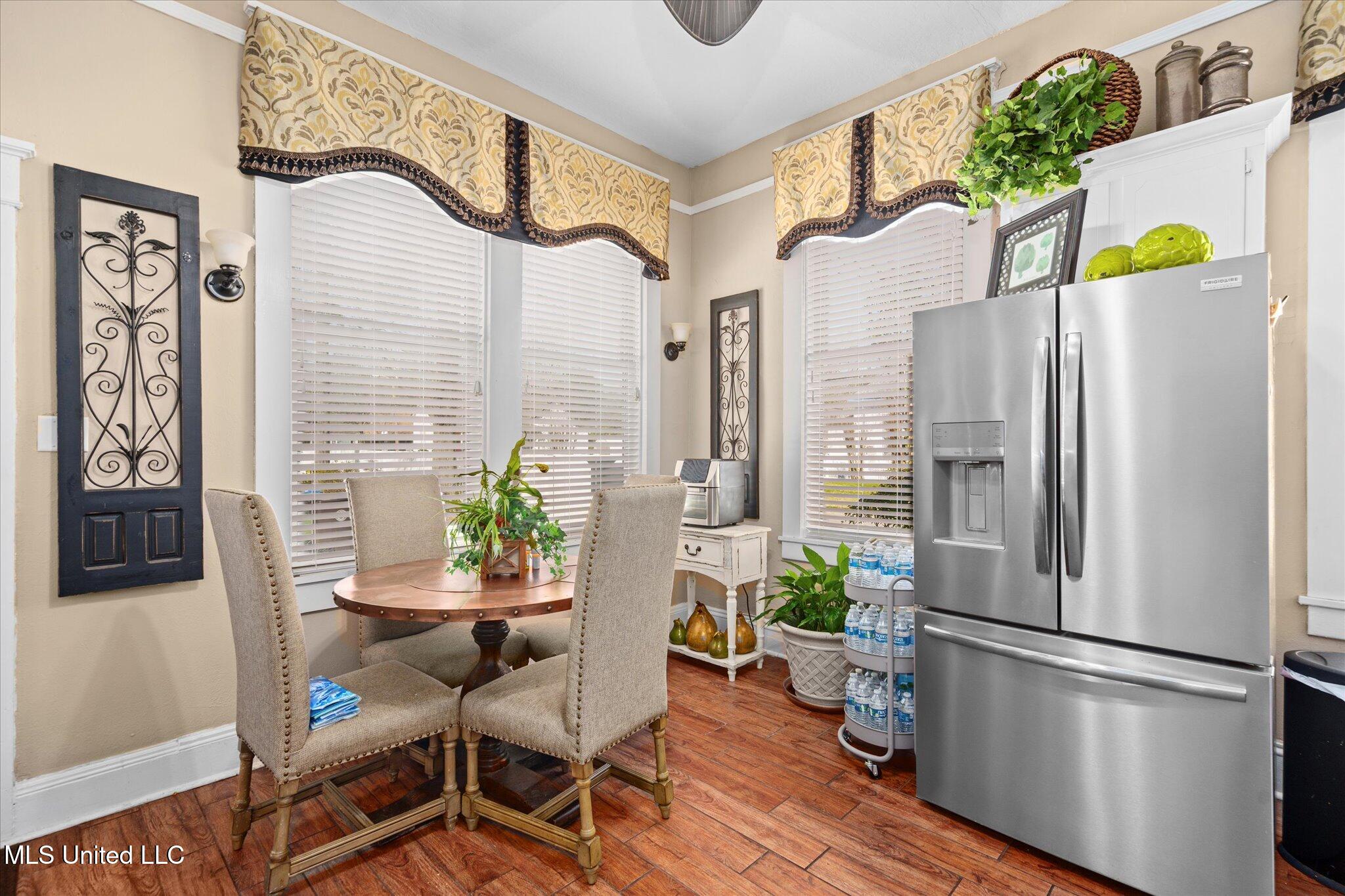 1028 Main Street Hattiesburg, MS 39401 - Photo 25 of 77 kitchen