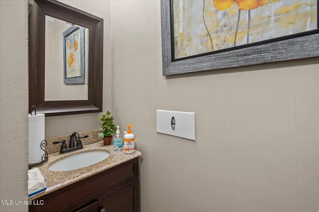 $854,900 | 1028 Main Street, Hattiesburg, MS 39401