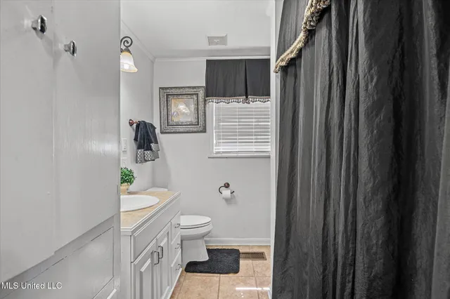 $854,900 | 1028 Main Street, Hattiesburg, MS 39401