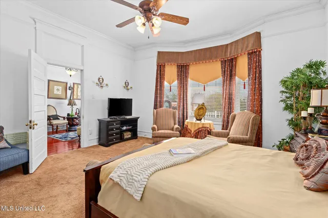 $854,900 | 1028 Main Street, Hattiesburg, MS 39401