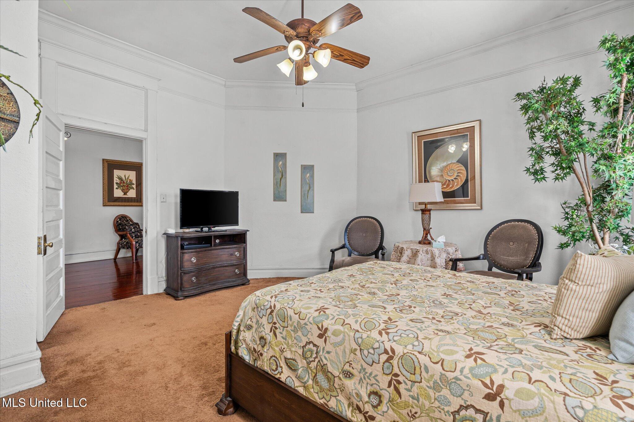 1028 Main Street Hattiesburg, MS 39401 - Photo 55 of 77 3rd guest quarters