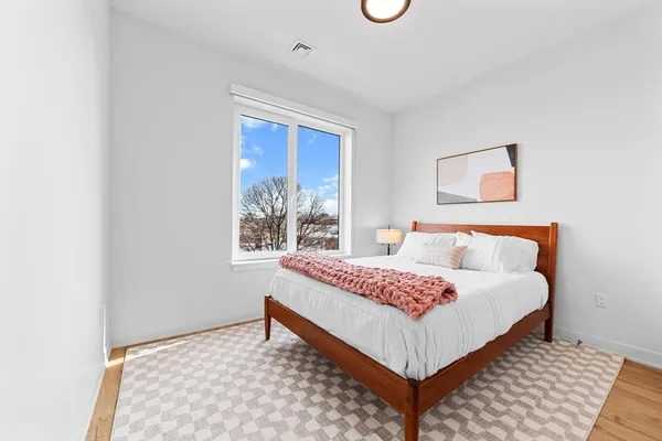 $3,890 | 500 Talbot Avenue, Unit 308, Boston, MA 02124