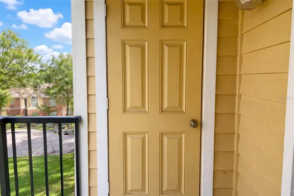 $1,300 | 8635 Mallard Reserve Drive, Unit 201, Tampa, FL 33614