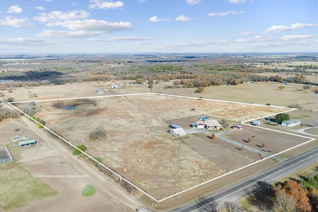 3200 Northwest 4th Street Hubbard, TX 76648 - Photo 2 of 39