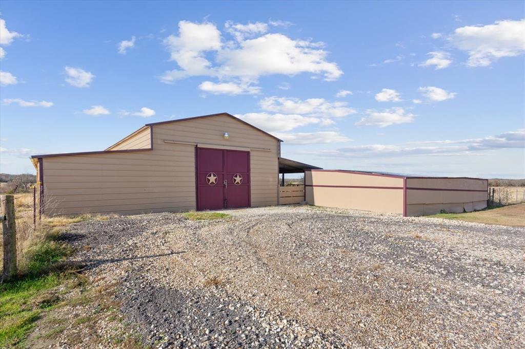 3200 Northwest 4th Street Hubbard, TX 76648 - Photo 8 of 39