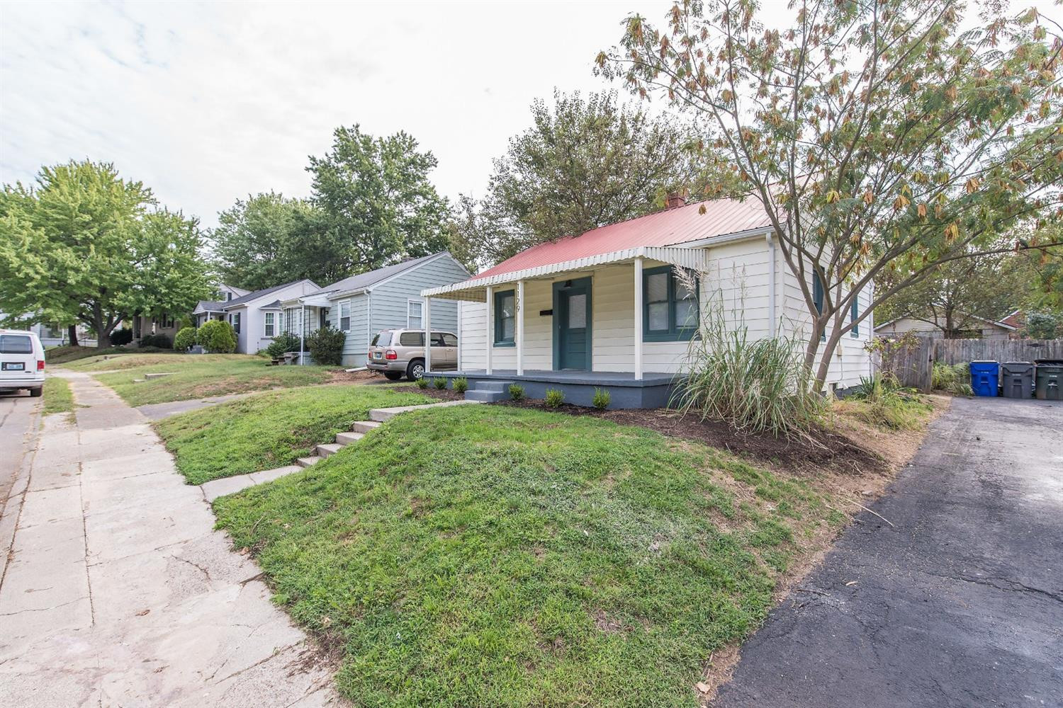 1129 Sparks Road Lexington, KY 40505 - Photo 6 of 25 Listing Photo