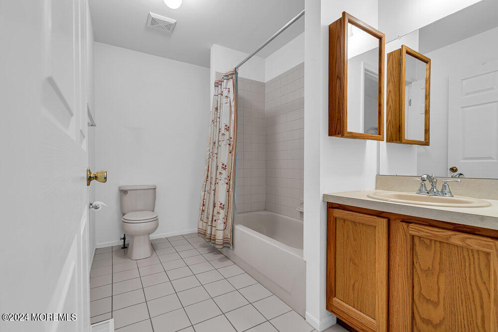 297 Love Lane Wall, NJ 07719 - Photo 15 of 19 025_dsc10054