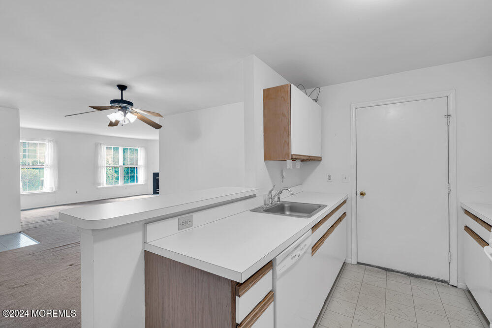 297 Love Lane Wall, NJ 07719 - Photo 10 of 19 019_dsc10019