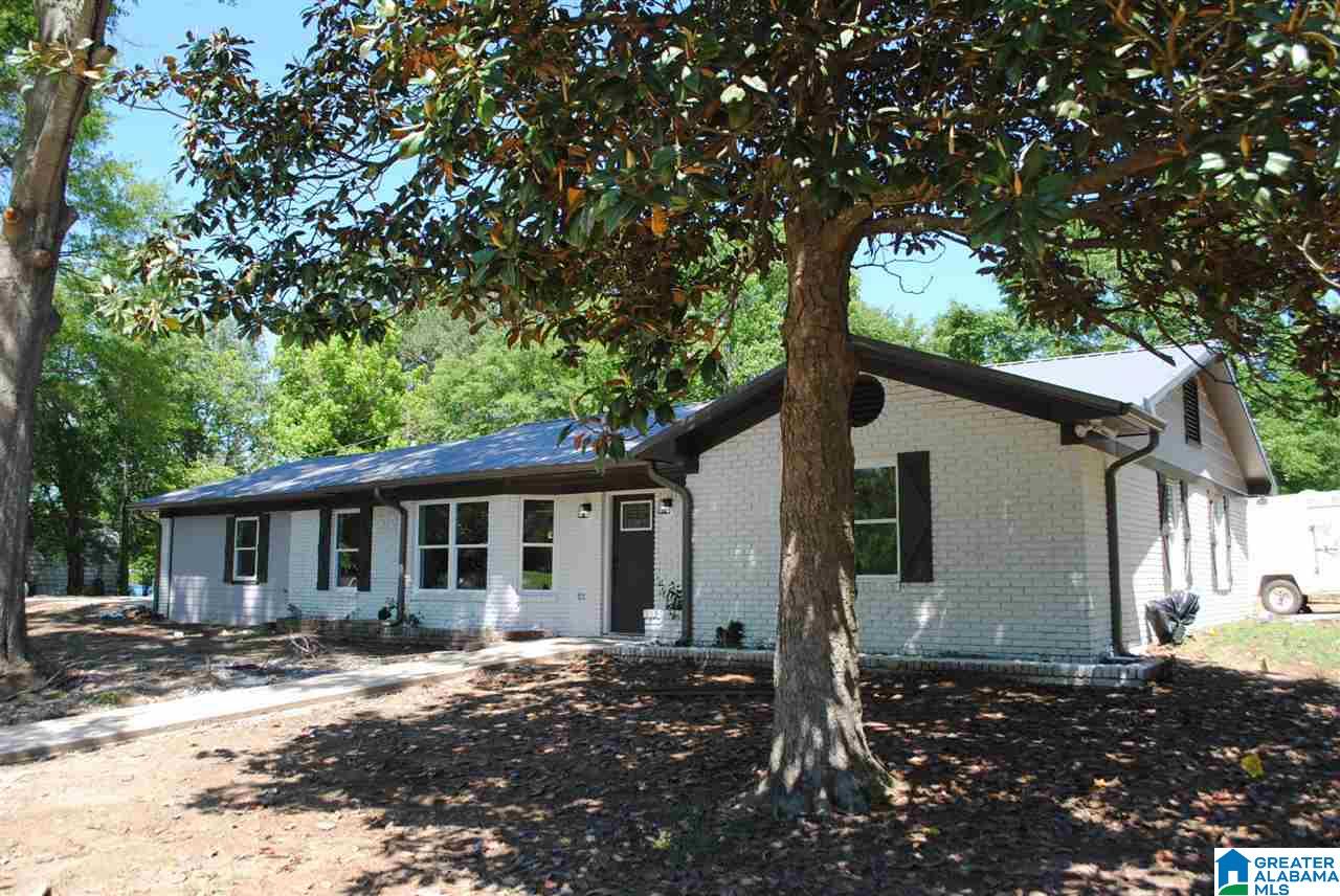 134 Darryl Street Jemison, AL 35085 - Photo 2 of 11