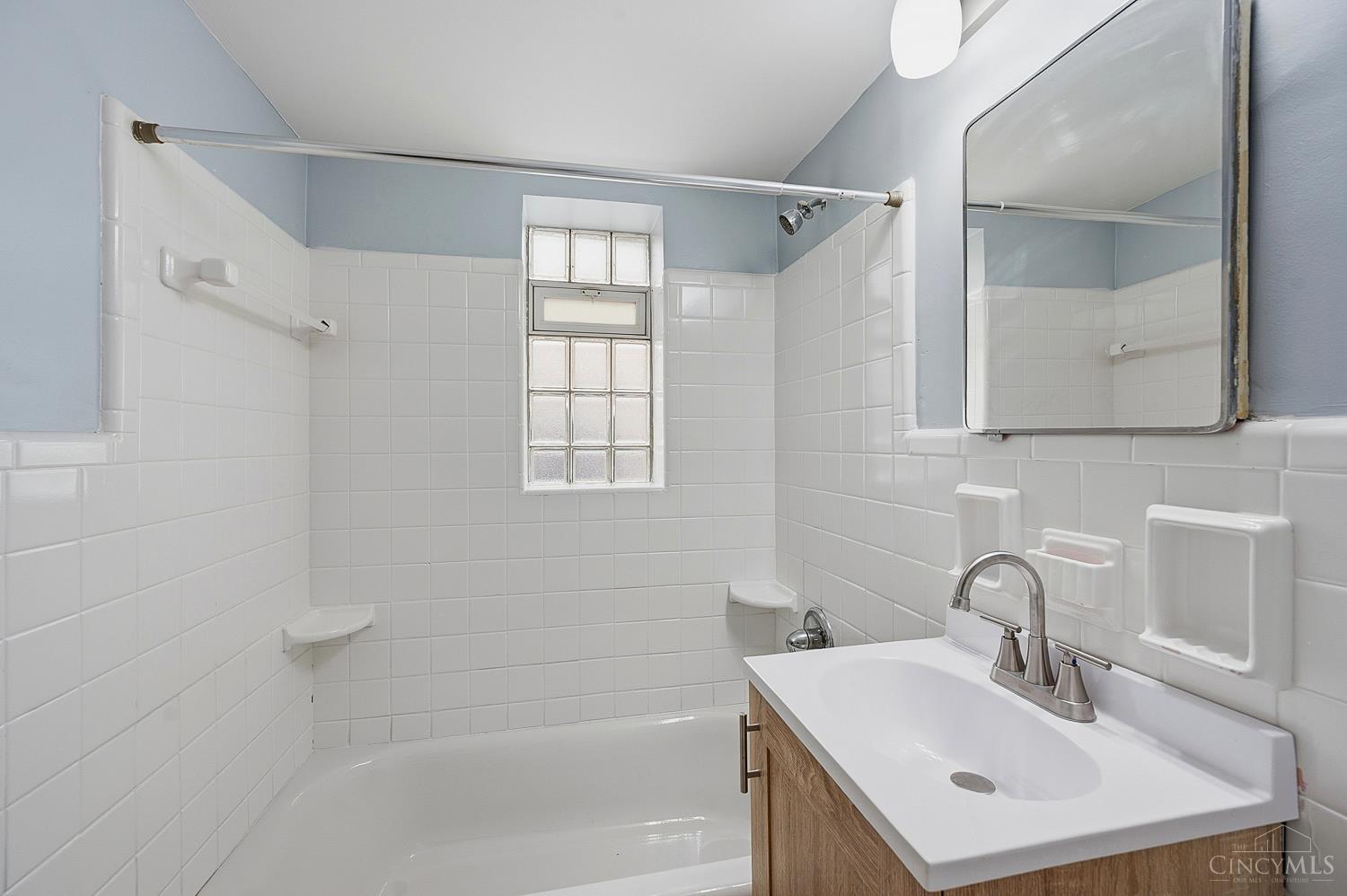 6469 Montgomery Road, Unit 19 Cincinnati, OH 45213 - Photo 7 of 8