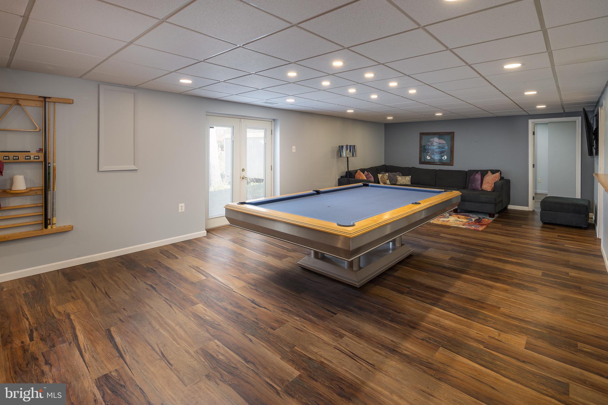 10053 Field Court Manassas, VA 20110 - Photo 28 of 43 Custom Pool Table Conveys