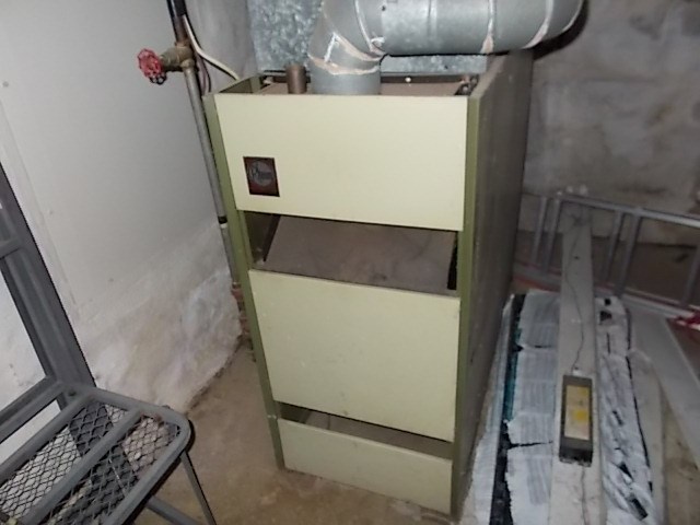 720 Grove Street Emlenton, PA 16373 - Photo 17 of 18 a view of washer and dryer