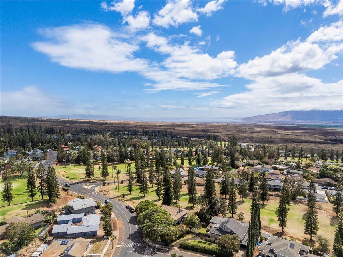 2861 Liholani Street Makawao, HI 96768 - Photo 35 of 42 a view of a city