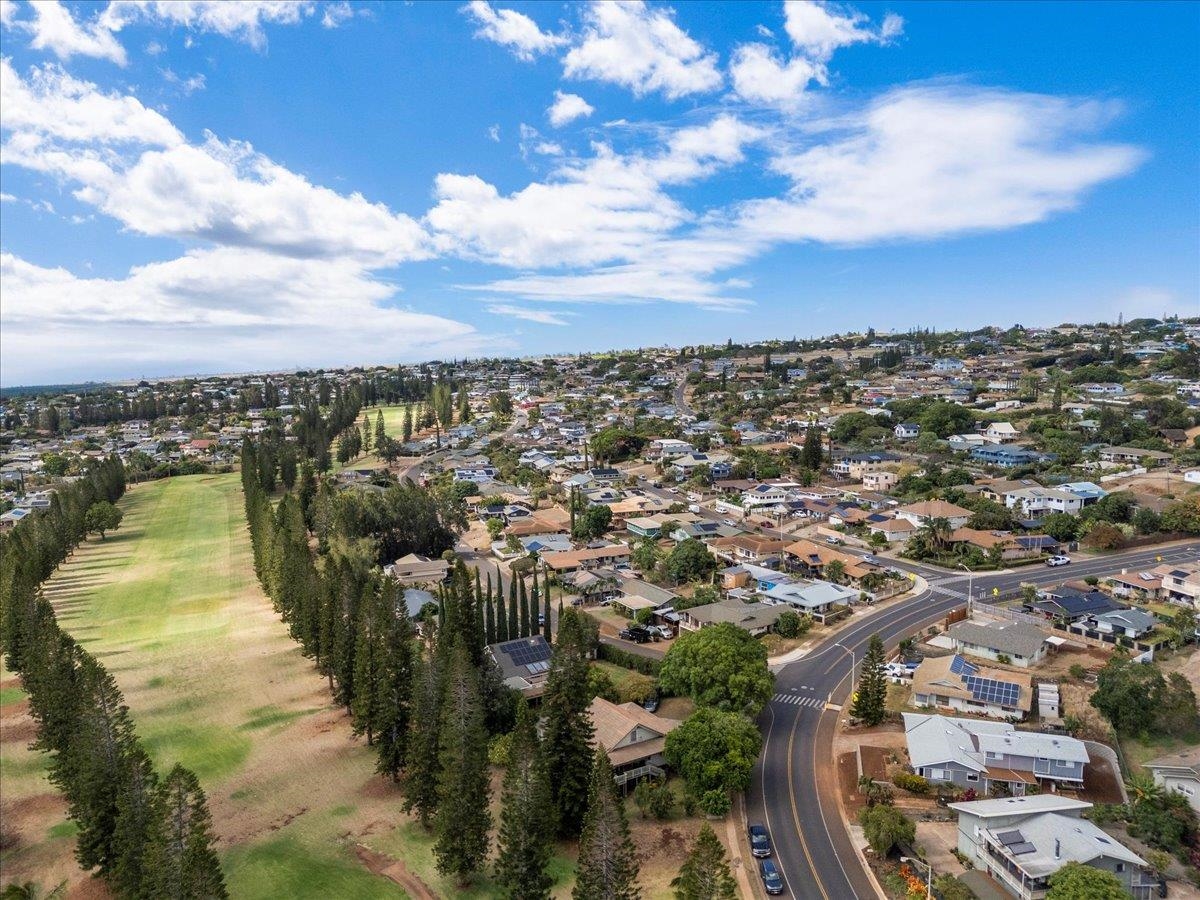 2861 Liholani Street Makawao, HI 96768 - Photo 37 of 42 a view of a city