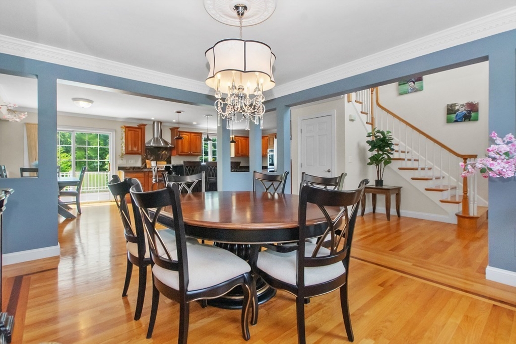 307 Chestnut Street Hudson, MA 01749 - Photo 5 of 42