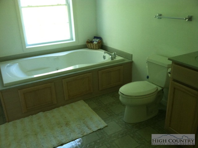 1407 Ravens Ridge Circle Boone, NC 28607 - Photo 7 of 15 Gallery Image 7