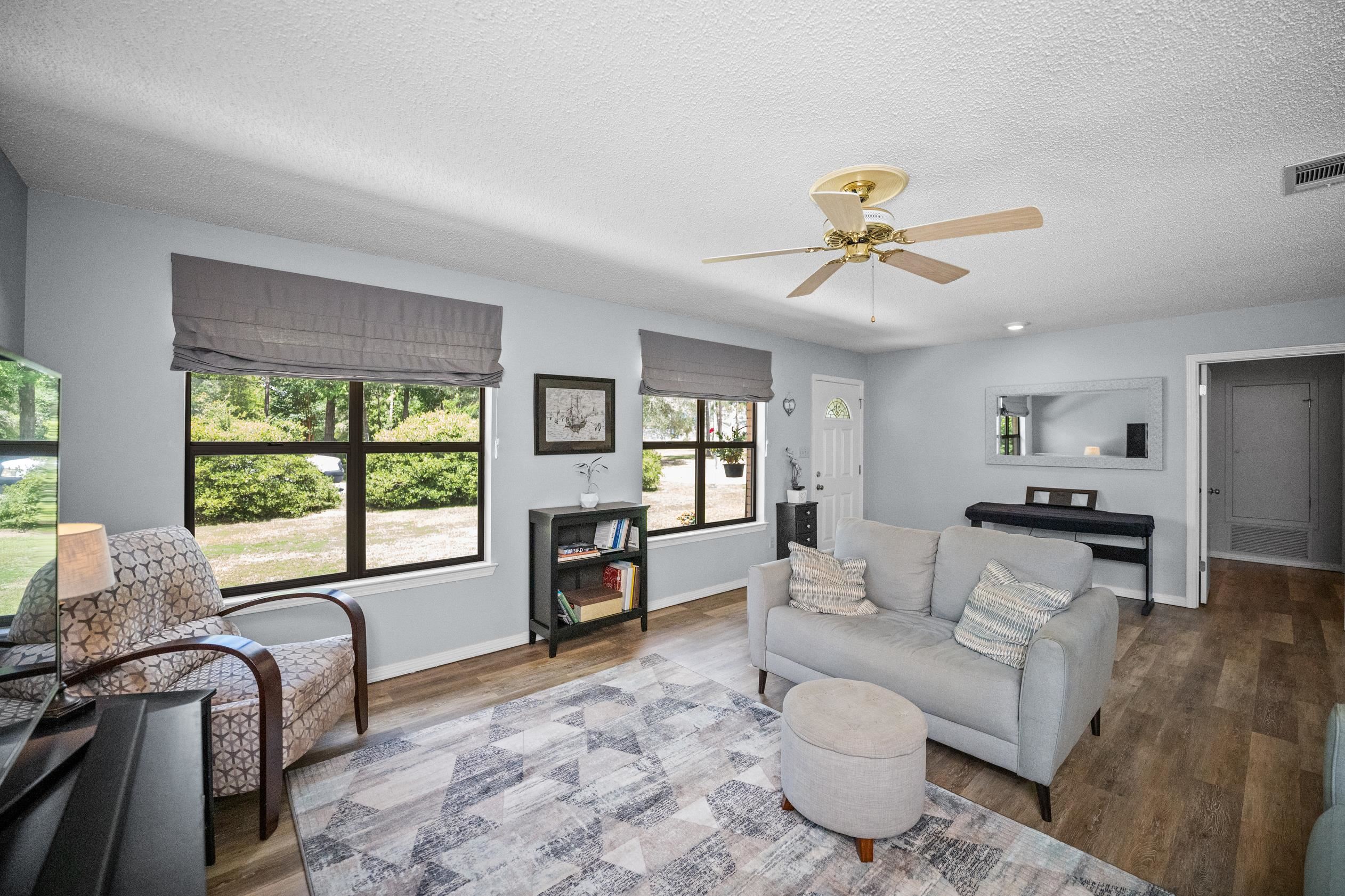2777 Santa Rosa Circle Lillian, AL 36549 - Photo 6 of 33