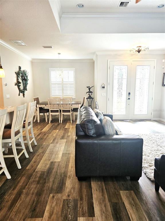 460 Marlin Road Venice, FL 34293 - Photo 19 of 44 a living room with furniture and a large window