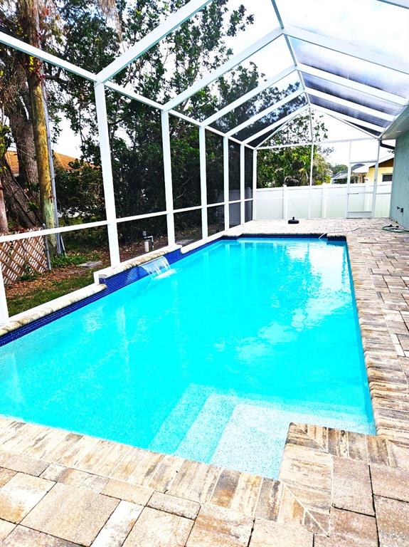 460 Marlin Road Venice, FL 34293 - Photo 38 of 44 a view of a backyard with sitting area