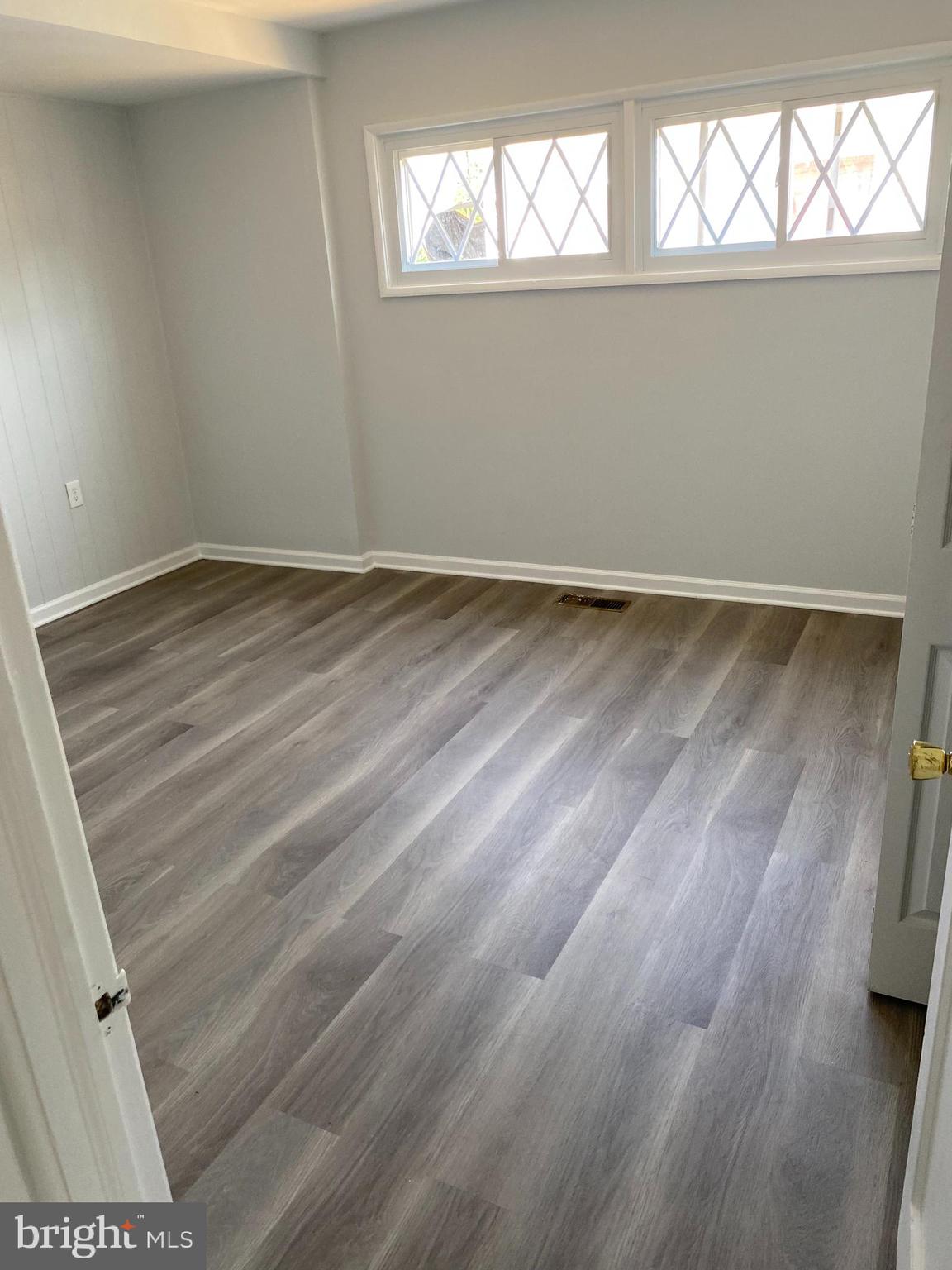 8711 Stockwell Road Parkville, MD 21234 - Photo 3 of 8 Gallery Image 3