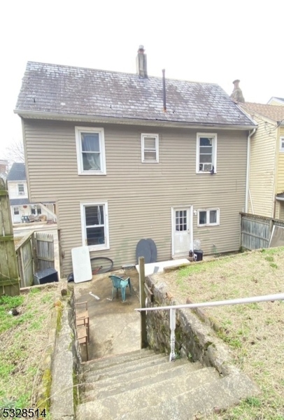 41 Brainard Street Phillipsburg, NJ 08865 - Photo 2 of 3