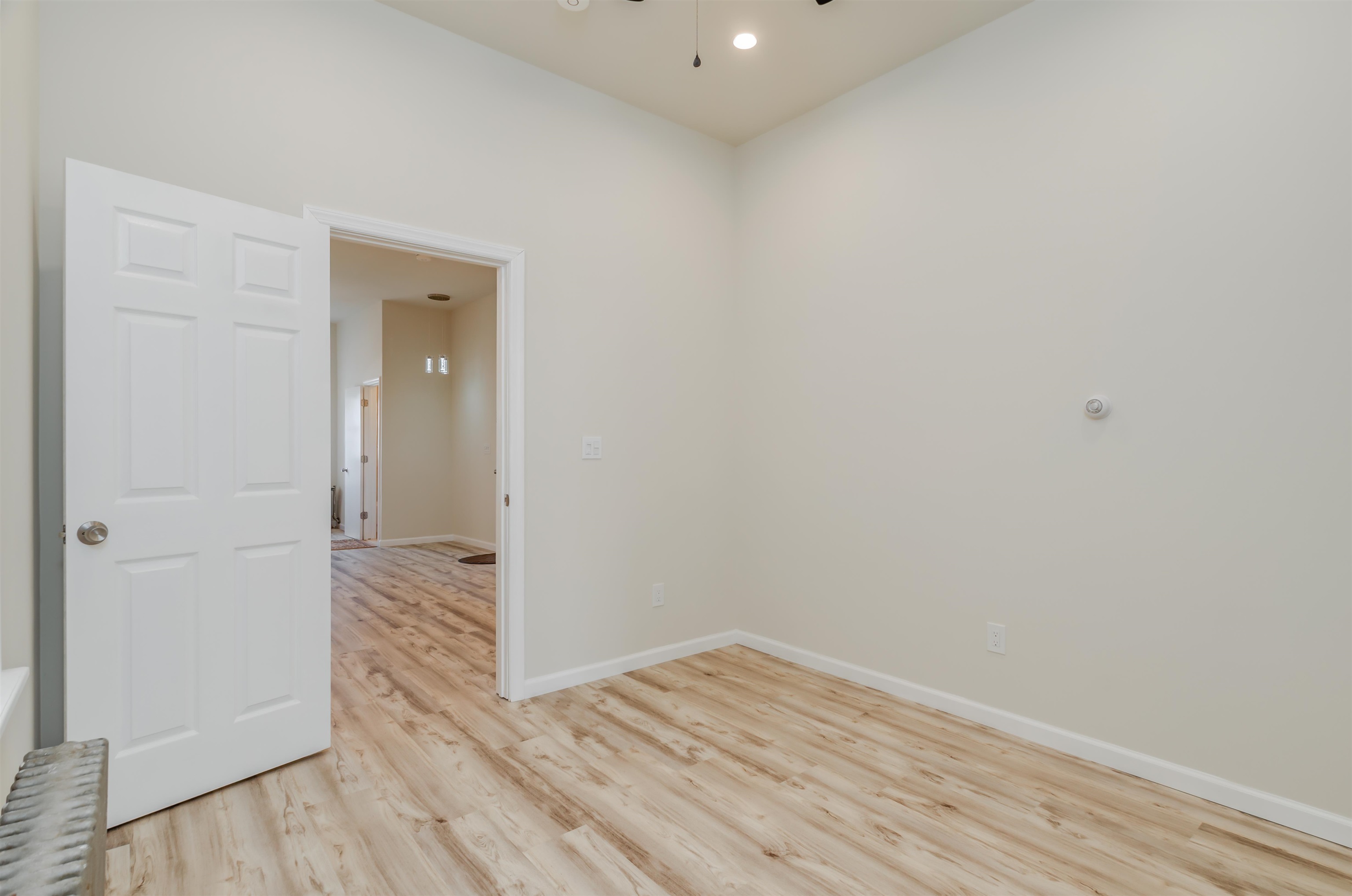 419 22nd Street, Unit 3 Union City, NJ 07087 - Photo 8 of 11 a view of a hallway with wooden floor