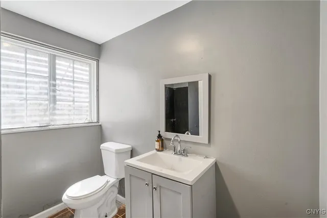 $4,000 | 2030 Erie Boulevard East, Syracuse, NY 13224