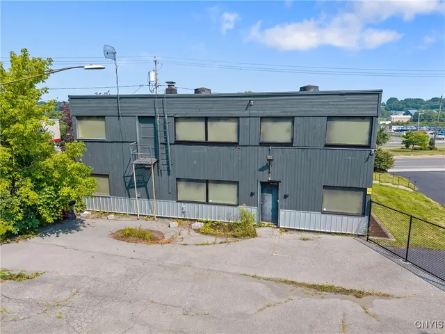 $4,000 | 2030 Erie Boulevard East, Syracuse, NY 13224