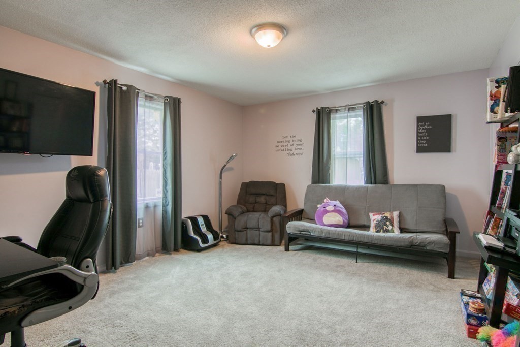 51 Quincy Street Springfield, MA 01109 - Photo 17 of 26 Gallery Image 17