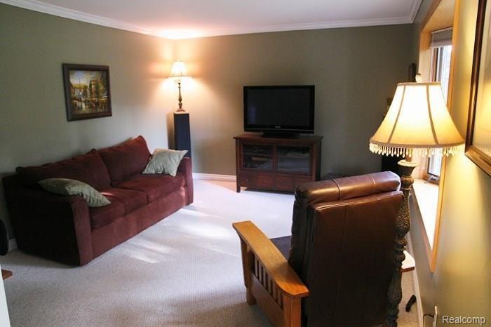 11223 Afton Road Southgate, MI 48195 - Photo 8 of 11 LivingRoom2.jpg